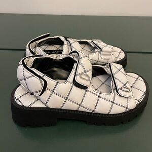 MARC JACOBS THE QUILTED SUNNY SANDAL